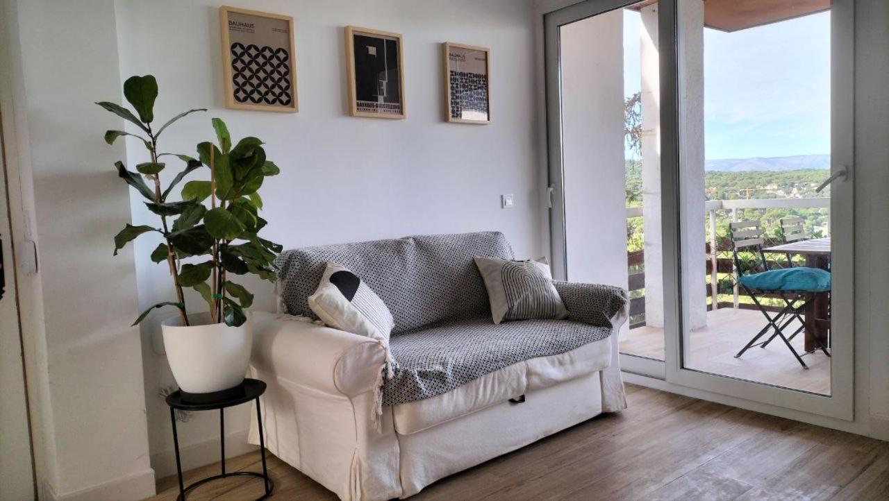 Camino Del Oso Apartment San Martin de Valdeiglesias Ngoại thất bức ảnh